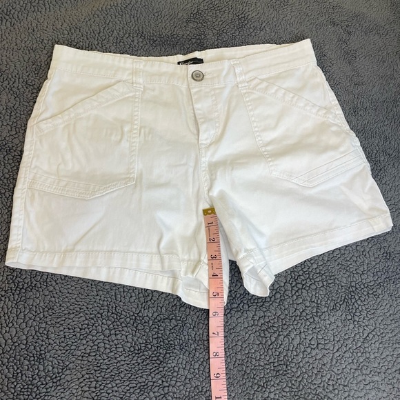 Supplies Size 14 Shorts with the Pockets - Picture 5 of 8
